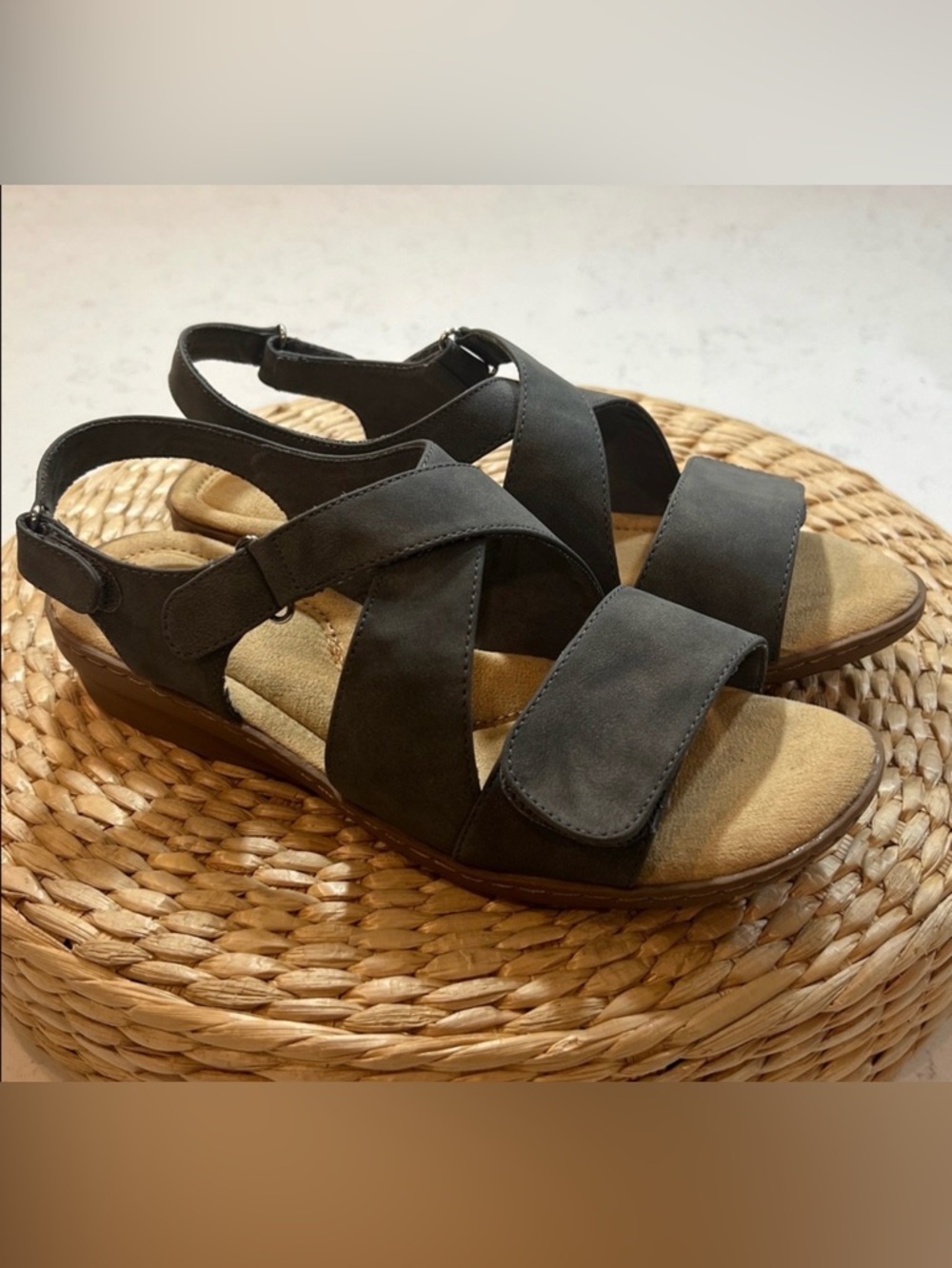 NWOT!🎉 Jolene Gray Cobbie Cuddlers Comfort Velcro Closure Size 9